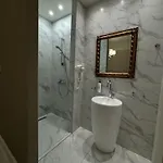 Iris Premium Aparthotel 3*