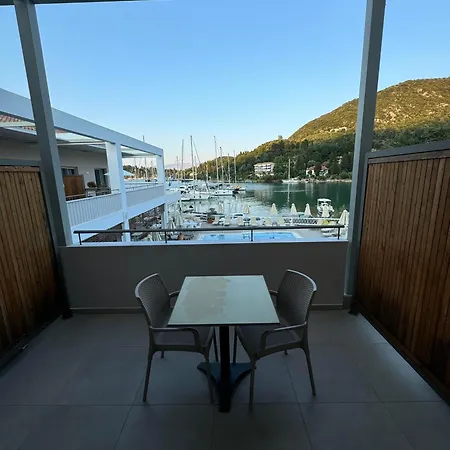 Iris Premium 3* Nydri (Lefkada)