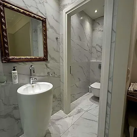 Iris Premium 3* Nydri (Lefkada)