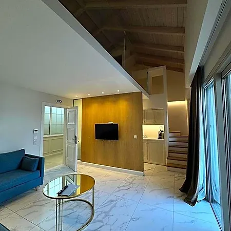 Iris Premium 3* Nydri (Lefkada)